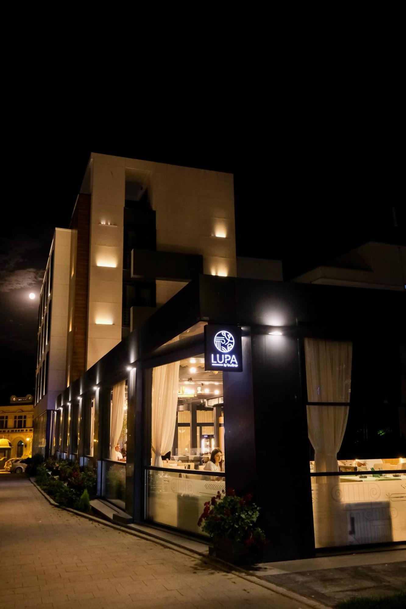 Lupa By Bueno Hotel 4*
